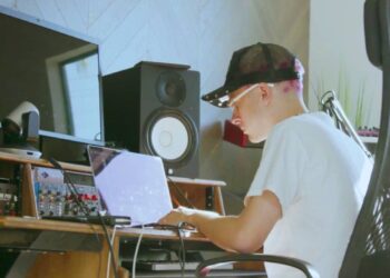 1 Hit Wonder Nick Mira Making 3 Beats From Scratch In 10 Minutes (Studio Cookup Vol. 2)