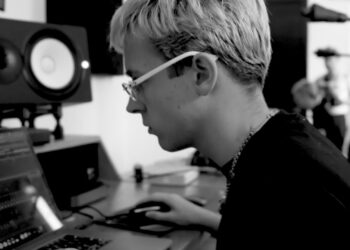 100x Multi-Platinum Producer Nick Mira Makes 2 Beats From Scratch Then Hits The Studio