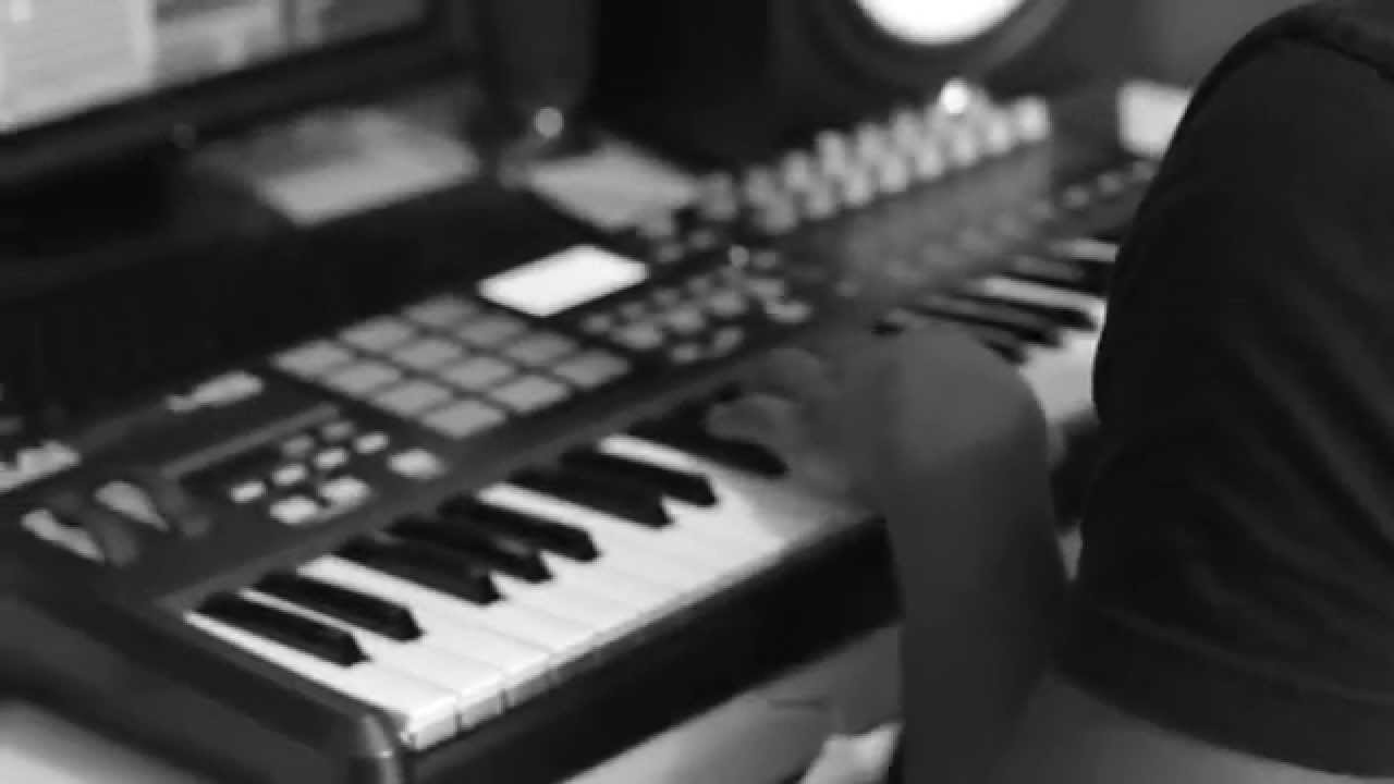 BARE WITH ME (Making the Beat)