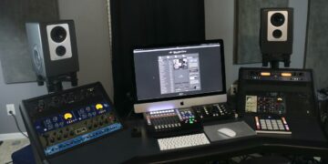 Barefoot Footprint 02 review – the search for new monitors is over!