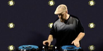 Big Wiz Gives Demo of Mixars DUO Mixer
