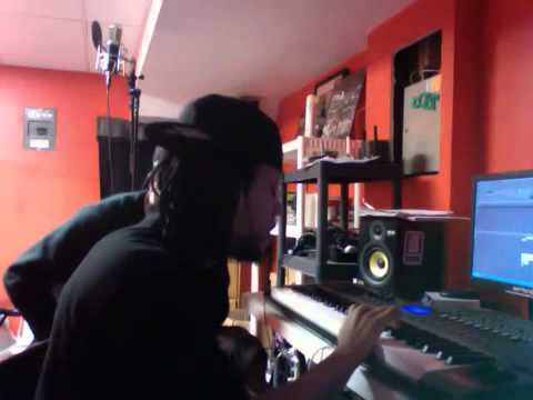 Cardiak Making A Beat For Fabolous!