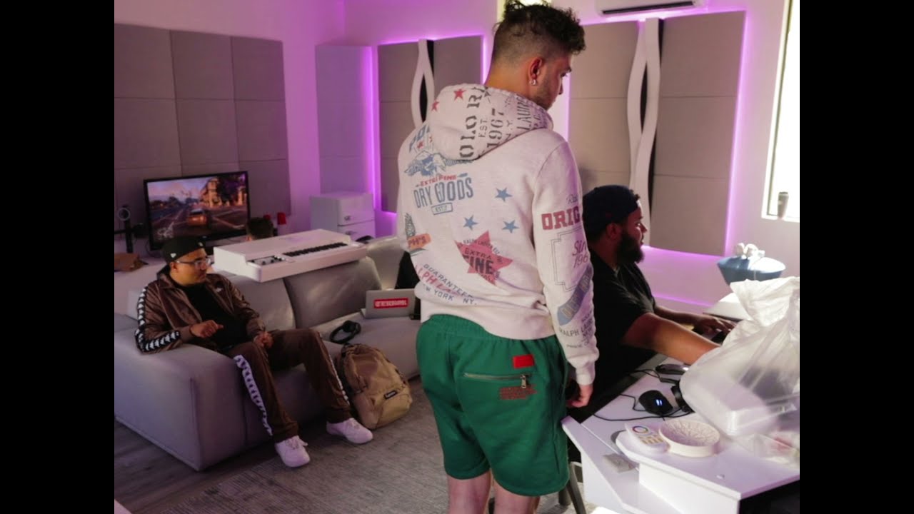 CASH GANG QUICK COOK UP – MADE TWO BANGERS WITH RORY FRESCO!