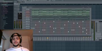 CashMoneyAp Making A Hard Ass Beat Live!