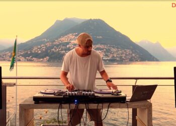 DJ JAY-K Performs Turntablism Routine Using Skrillex’s ‘Summit’