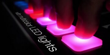 iRig Keys I/O music production station – Trailer