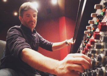 Jacquire’s Shoot Out: Vintage Hardware vs. Apollo & Unison Plug-Ins