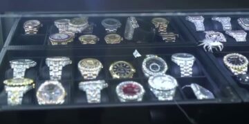 KinoBeats Jewelry shopping bumps into 42 Dugg