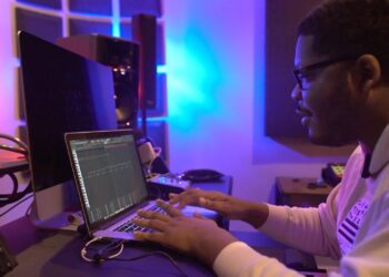 Lil Uzi Vert Multi-Platinum Producer DJ PLUGG is a Beat Making Machine! 4 Beats on 3 Different Daws!