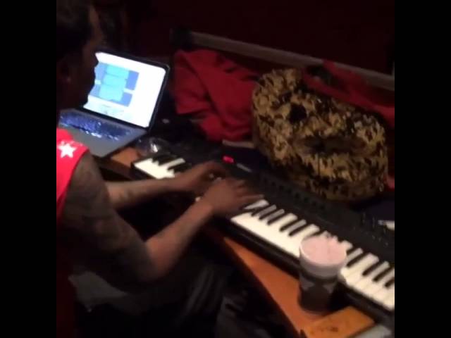 London On The Track – Making a Beat #richgang