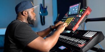 Made Crazy Up Tempo Beat on MPC X using TubeSynth and My X Factor Drum Kit!