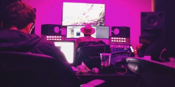 MAKING BEATS WITH FIRE GUITAR SAMPLES (NICK MIRA – GASOLINA 2 SAMPLE KIT) | 3/16/18