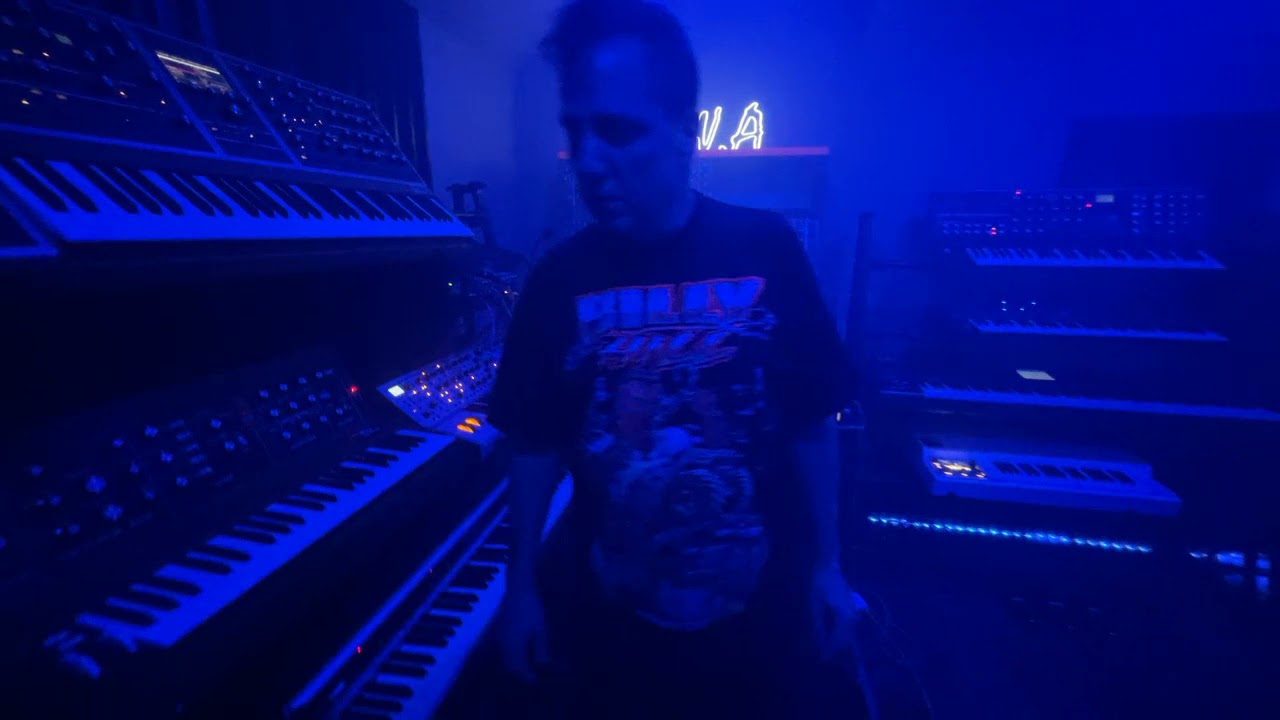 MIKE DEAN – 4:22 DRESS REHEARSAL (3.30.2021)
