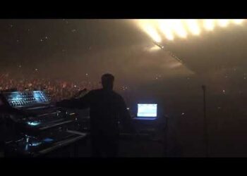 Mike Dean – Saint Pablo Tour Tampa