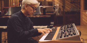 Moog One – A Meditation On Listening