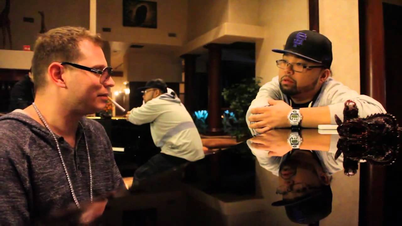 Scott Storch – Playing the piano 2012