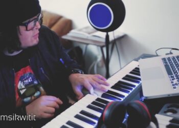 Sikwitit Beatmaking Video (Propellerhead Reason 9 x Shroom Breaks)