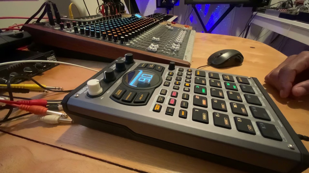 Skibeatz made a beat on the New Sp 404 Mkll