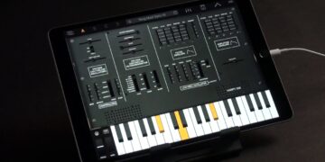 Syntronik Legendary Synth Powerhouse for iPad