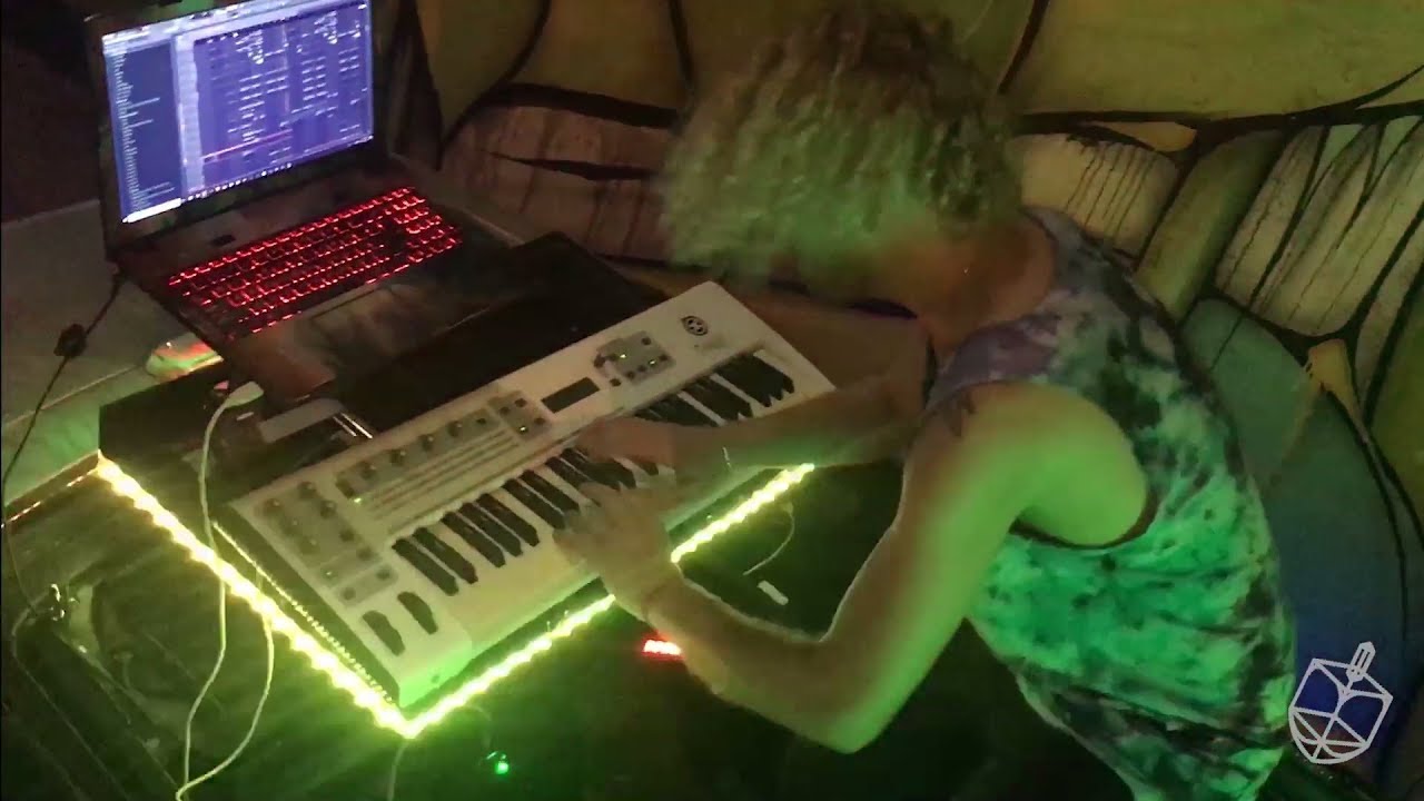 Tory Lanez/6lack Type Beat – Beatmaking In @LeBoomin (Produced By: @Draydel)