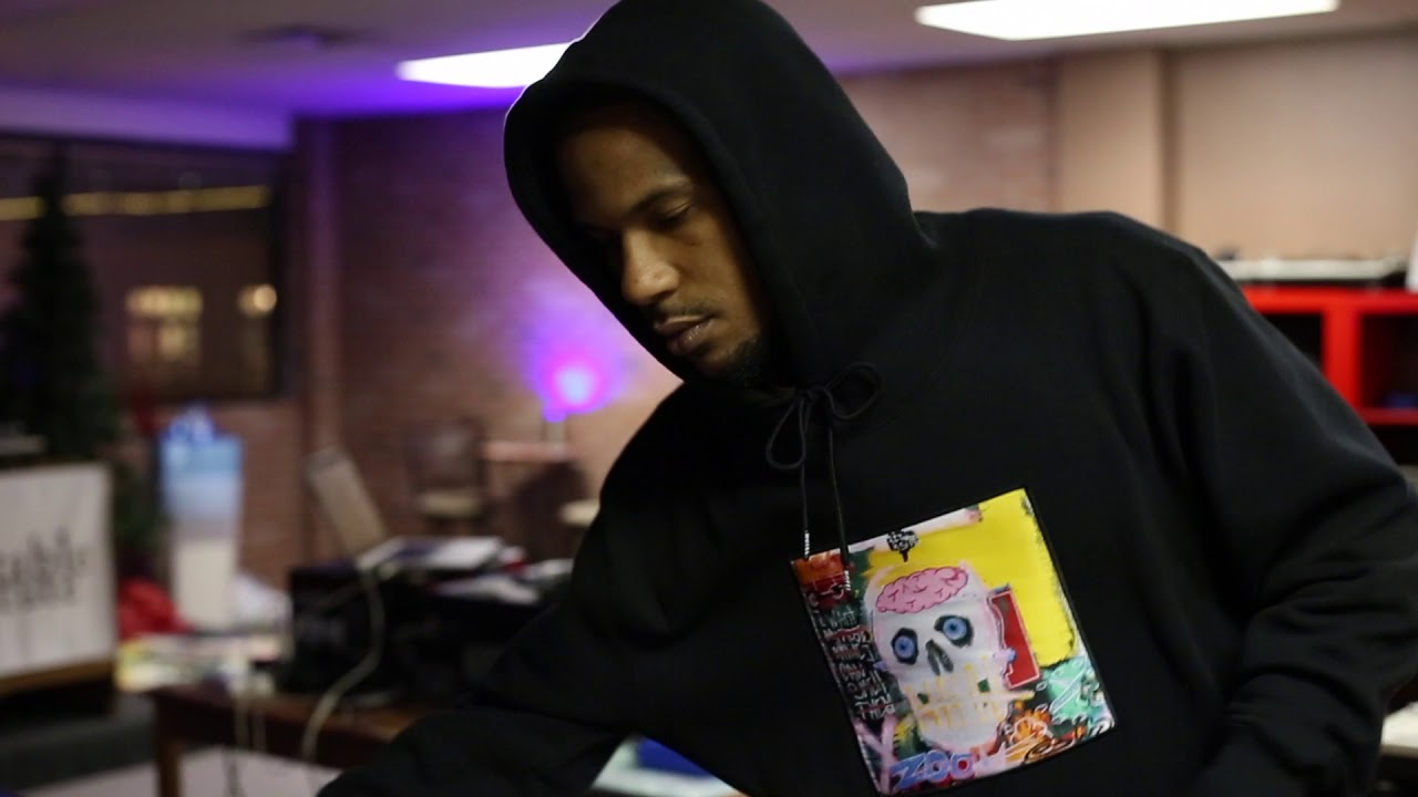 Trap Producer Lex Luger cooks up in the studio & learns some Dj techniques (TMOG TV EP 1)