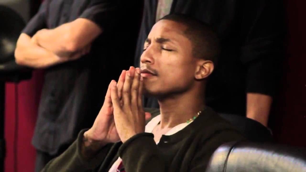 Wavtelevision.com – HMI Orchestra with Pharrell Williams