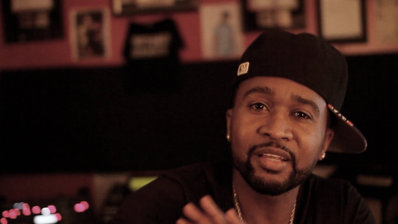 Zaytoven “Girl Gone Missing” (beat and instudio performance)