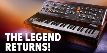 Moog Minimoog Model D Demo – Daniel Fisher