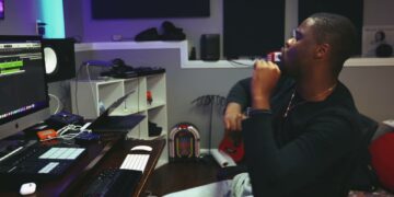 NEVER GONNA GIVE YOU UP BEATMAKING – MIKE KALOMBO (Sampling)