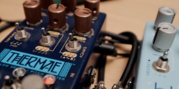 Making a beat for Travis Scott & Don Toliver with an Analog Synth & Guitar Pedals