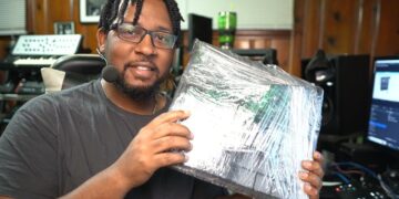 Why I still have my Maschine Wrapped In Plastic