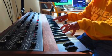 MAKE A BEAT IN 20 MINUTES OR THE VIDEO ENDS