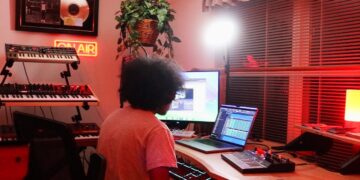 MAKING A WILD BEAT FOR FUTURE & YOUNG THUG