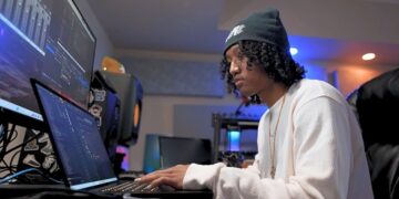 This Producer Makes The Hardest Beats & Samples in 2025….