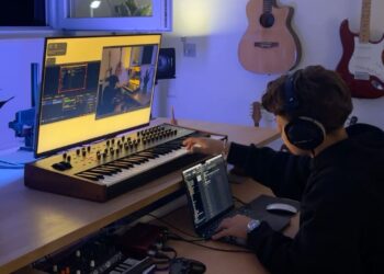 Making R&B Beats At Night Just Feels Different